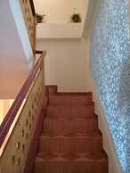 Hoa Hong Do Guesthouse