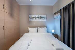 2br renovated flat close to metro