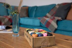 Dalveich Cottage W/hot tub & Stunning Views