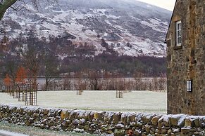 Dalveich Cottage W/hot tub & Stunning Views