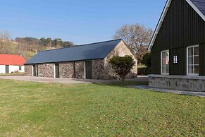 Dalveich Cottage W/hot tub & Stunning Views