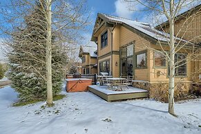 Beautiful Unit in Quiet Area w/ Shuttle to Slopes
