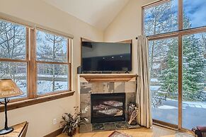 Beautiful Unit in Quiet Area w/ Shuttle to Slopes