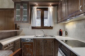 Parnassus Dreamwood Chalet