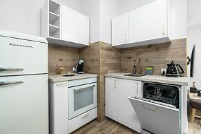 Esencja Apartments Poznan by Renters