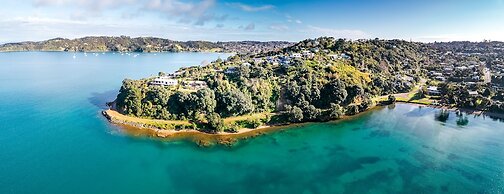 Bay View on Burrell - close to beaches