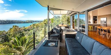 Bay View on Burrell - close to beaches