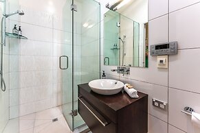 Bay View on Burrell - close to beaches