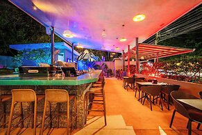 WET hotel - Adults Only