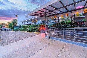 WET hotel - Adults Only