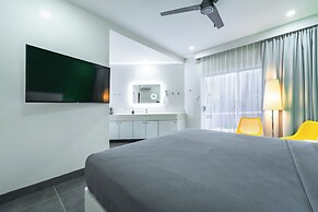 WET hotel - Adults Only