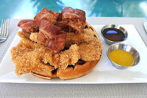 WET hotel - Adults Only