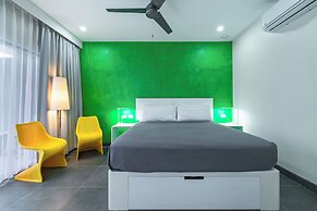 WET hotel - Adults Only