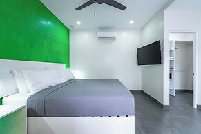 WET hotel - Adults Only