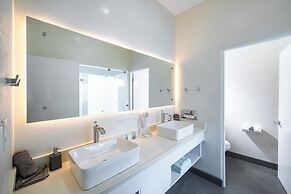 WET hotel - Adults Only