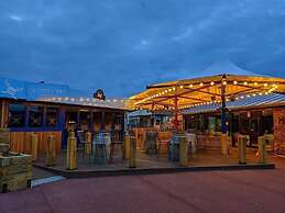 Family Friendly 2 Bed Caravan in Rhyl, North Wales