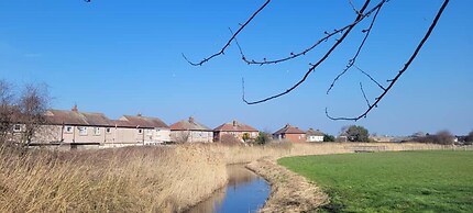 Family Friendly 2 Bed Caravan in Rhyl, North Wales