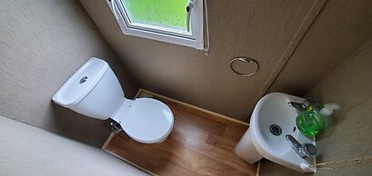 Family Friendly 2 Bed Caravan in Rhyl, North Wales