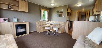 Family Friendly 2 Bed Caravan in Rhyl, North Wales