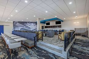 Hawthorn Extended Stay by Wyndham Wichita Airport