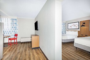 Hawthorn Extended Stay by Wyndham Wichita Airport