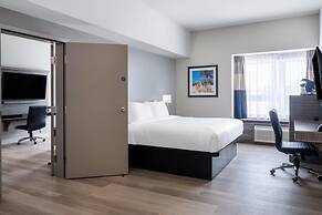 Microtel Inn & Suites by Wyndham Kanata Ottawa West