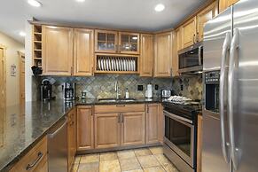Beaver Creek West S2 2 Condo by RedAwning