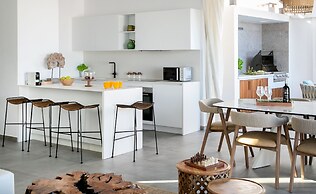 Chris Le Mare Gold Luxury Villa By Louis Hotels