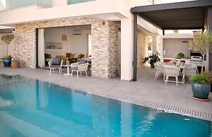 Chris Le Mare Gold Luxury Villa By Louis Hotels