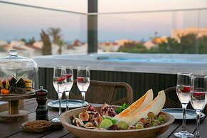 Chris Le Mare Gold Luxury Villa By Louis Hotels