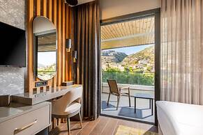 Unique Life Style Hotel