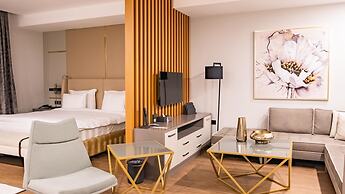 Unique Life Style Hotel