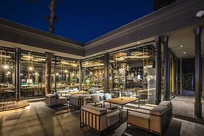 Unique Life Style Hotel