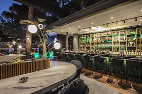 Unique Life Style Hotel