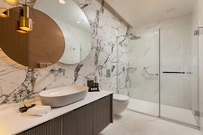 Unique Life Style Hotel