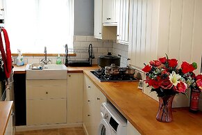 Beautiful 3-bed House in Chatham
