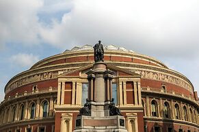 Cornwall Gardens III by Onefinestay