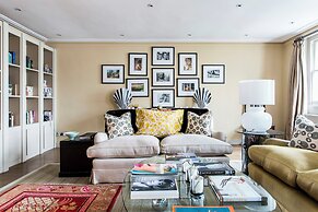 Cornwall Gardens III by Onefinestay