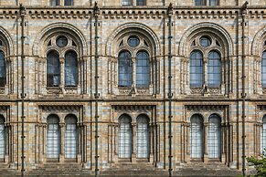 Cornwall Gardens III by Onefinestay