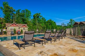 Mountain Sunrise Pool Cottage