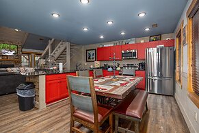 Mountain Sunrise Pool Cottage