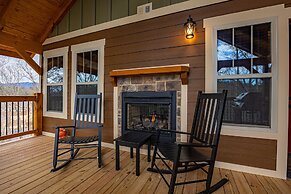 Mountain Sunrise Pool Cottage