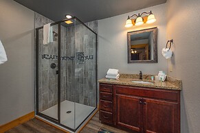 Mountain Sunrise Pool Cottage