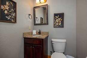 Mountain Sunrise Pool Cottage