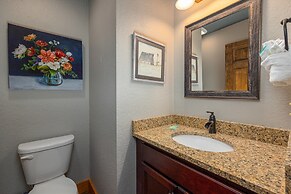 Mountain Sunrise Pool Cottage