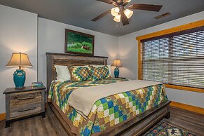 Mountain Sunrise Pool Cottage