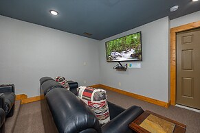 Mountain Sunrise Pool Cottage