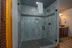 Mountain Sunrise Pool Cottage