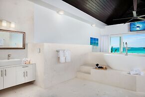 SulMare at Taylor Bay Luxury Villas