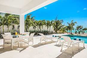 SulMare at Taylor Bay Luxury Villas